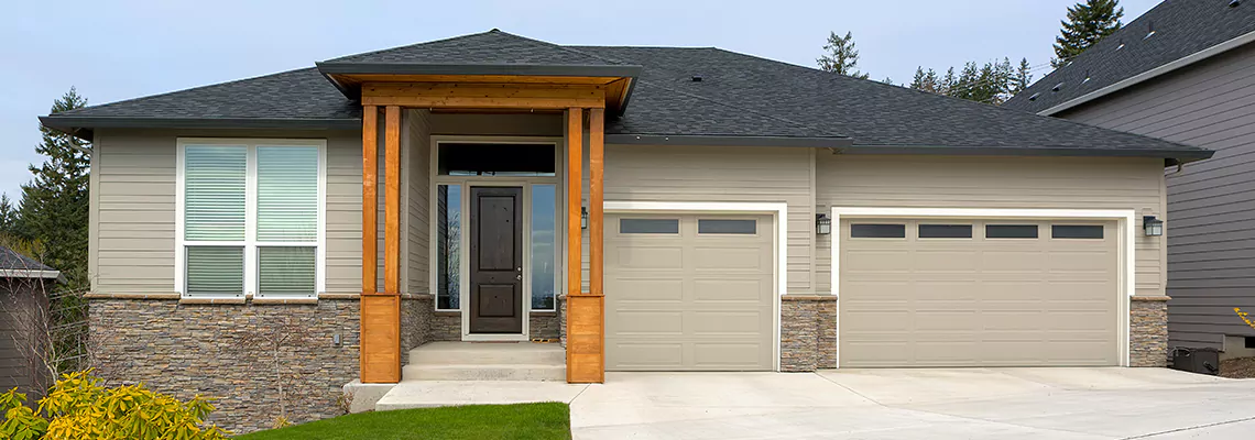 Repair Shaky Garage Door When Closing in Miramar, Florida